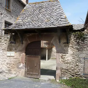 chambre-dhotes-cadravals-belcastel.midi-pyreneeshotels.com/